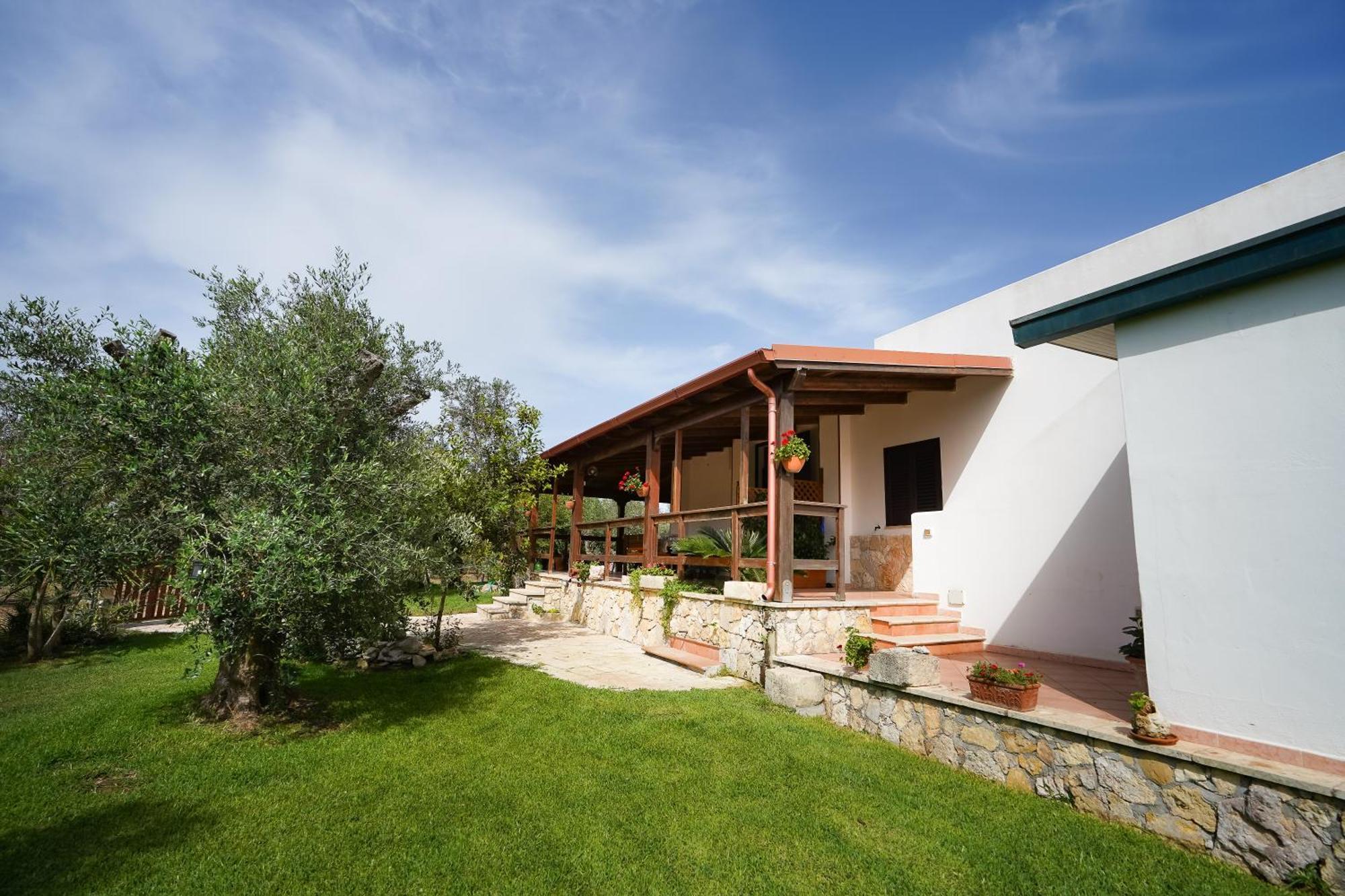 Casa Vacanza Russo Fernando Alimini Buitenkant foto