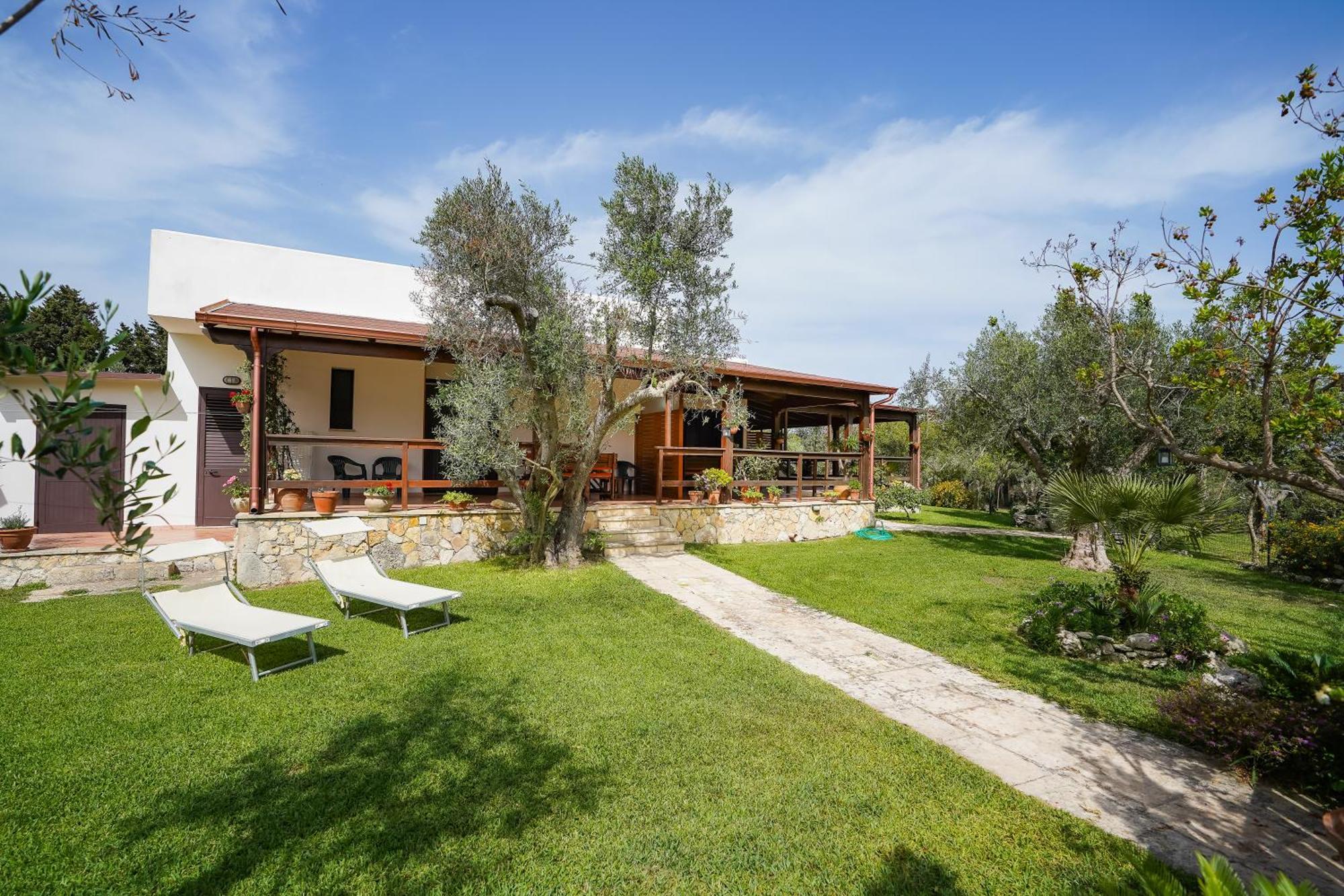 Casa Vacanza Russo Fernando Alimini Buitenkant foto